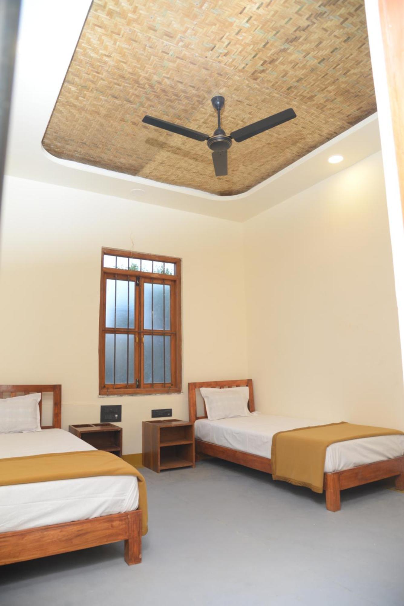 Отель Tapasya Health & Wellness Jaysingpur Экстерьер фото